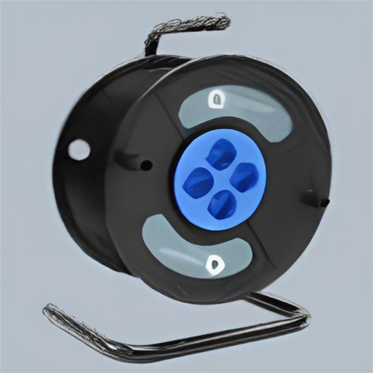 Plastik Gövdeli 4 Mnf. Priz Çıkışlı Kablo Makarası 1